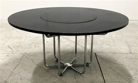 L.C. van der Vlugt-Round dining table